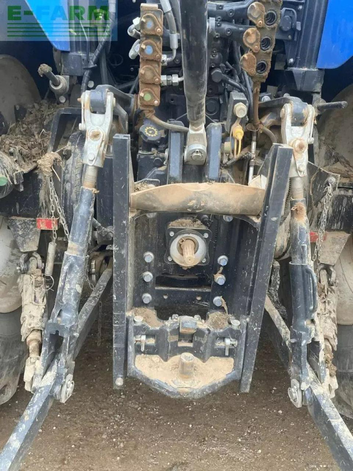 New Holland t7.190 ac s5 - Tractor: foto 5 New Holland t7.190 ac s5 - Tractor: foto 5