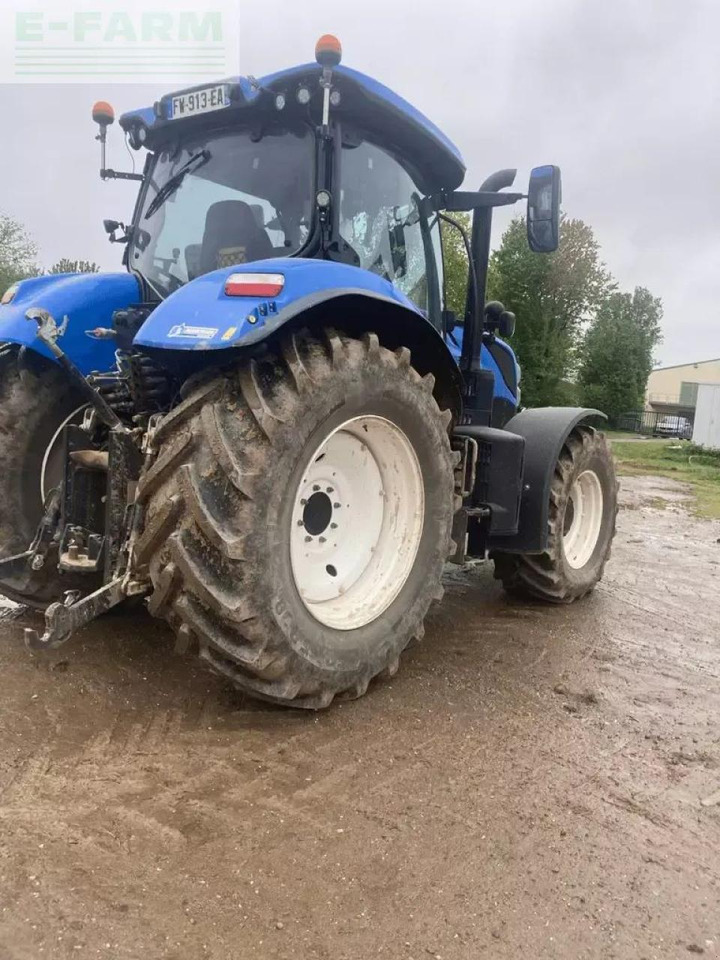 New Holland t7.190 ac s5 - Tractor: foto 4 New Holland t7.190 ac s5 - Tractor: foto 4