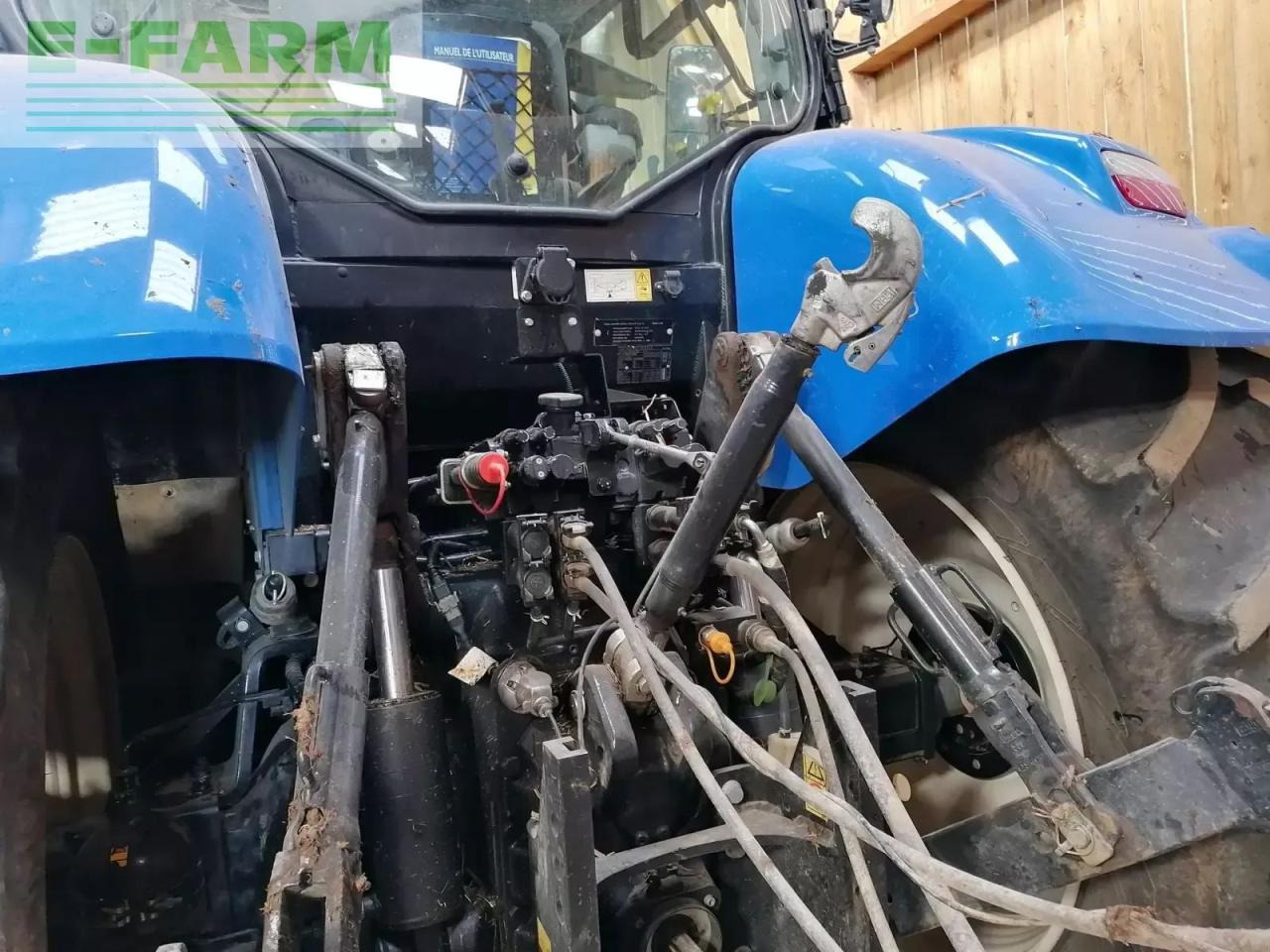New Holland t7 215s S - Tractor: foto 4 New Holland t7 215s S - Tractor: foto 4