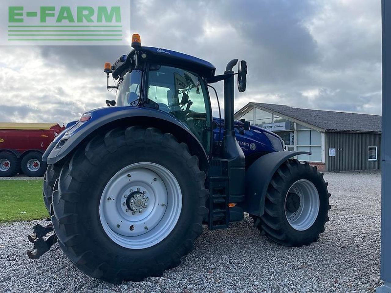 New Holland t7.315 ac bluepower - Tractor: foto 3 New Holland t7.315 ac bluepower - Tractor: foto 3