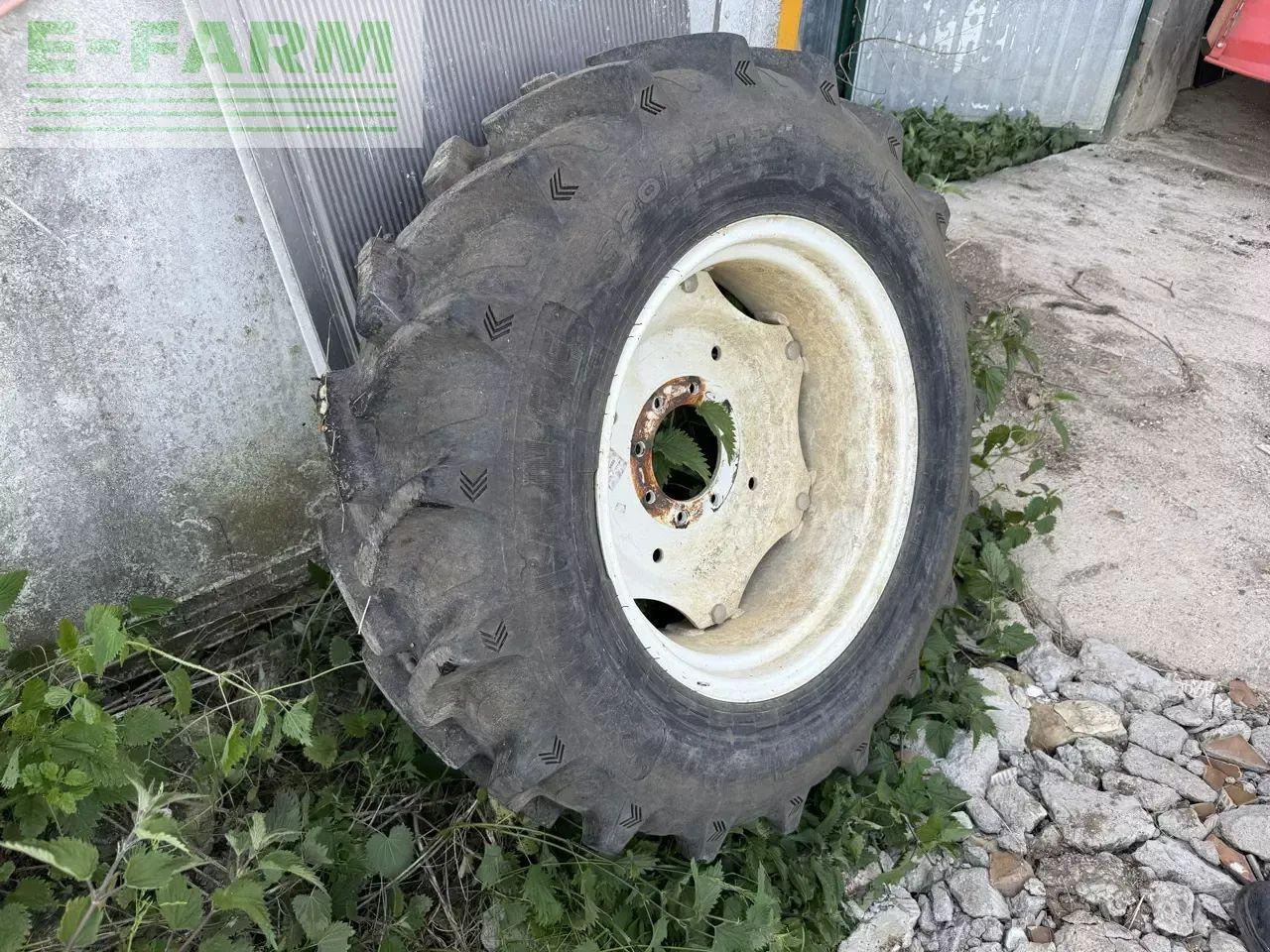 Tractor New Holland td3.50: foto 7