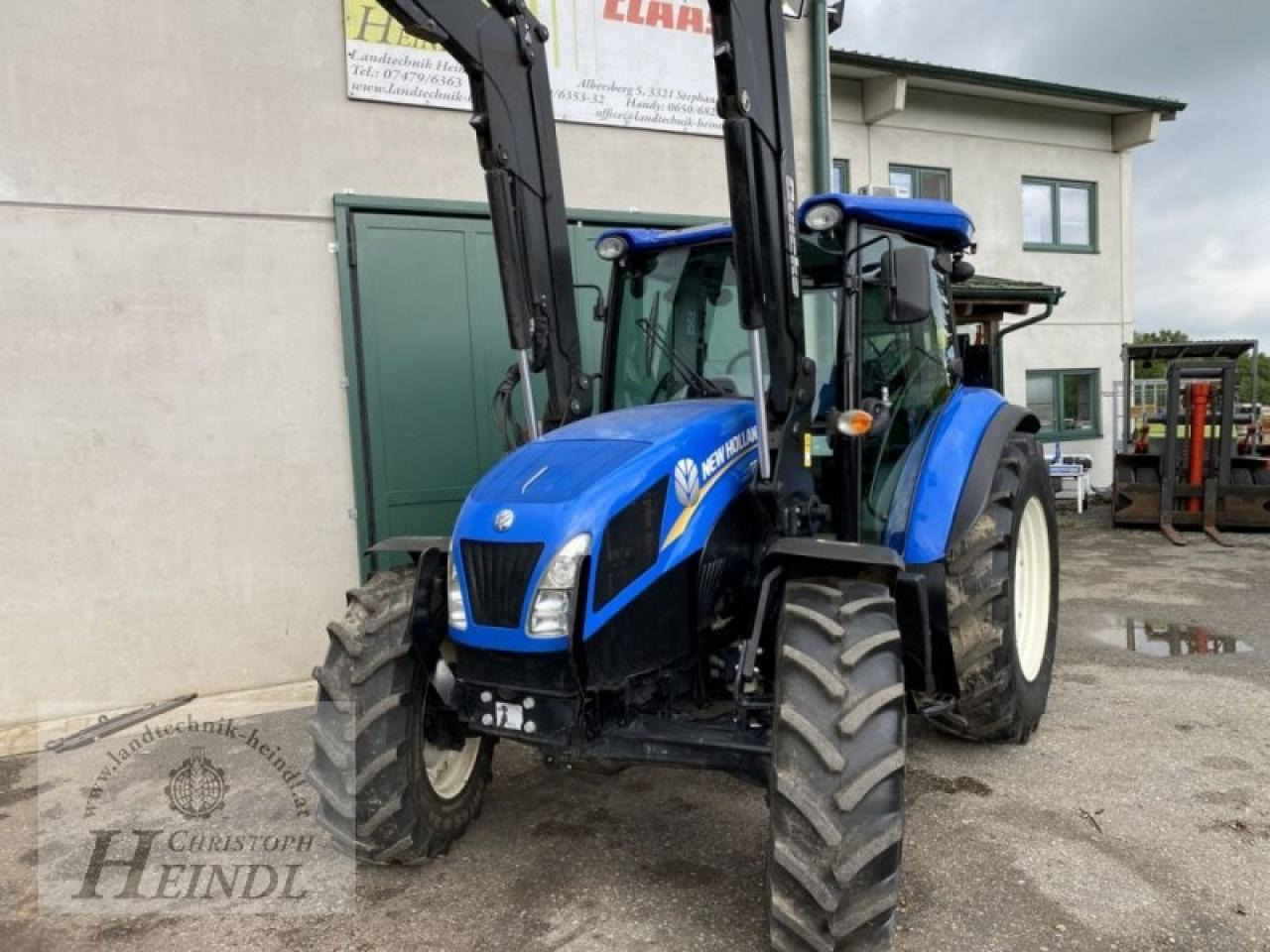 New Holland td5.85 - Tractor: foto 2 New Holland td5.85 - Tractor: foto 2