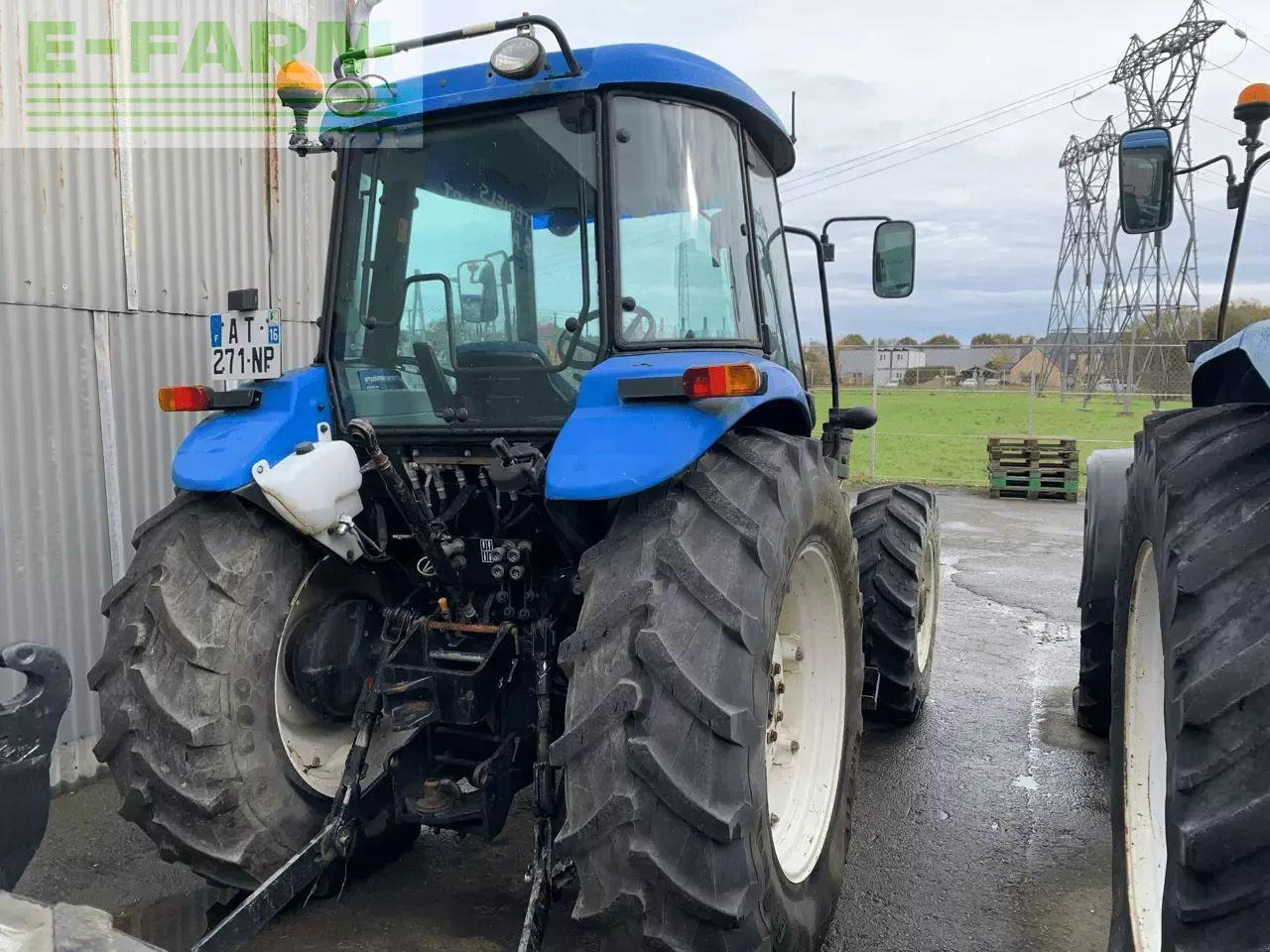 New Holland td5040 - Tractor: foto 3 New Holland td5040 - Tractor: foto 3