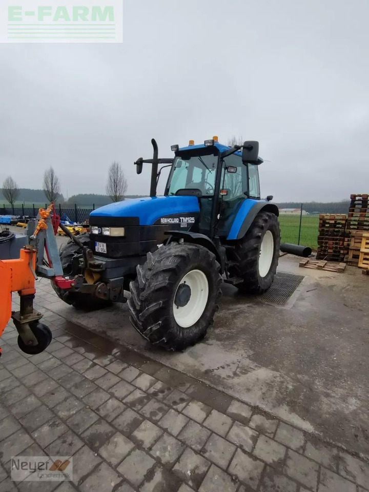 New Holland tm 125 - Tractor: foto 4 New Holland tm 125 - Tractor: foto 4