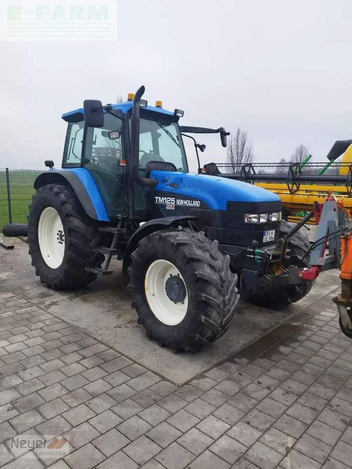 New Holland tm 125 - Tractor: foto 3 New Holland tm 125 - Tractor: foto 3