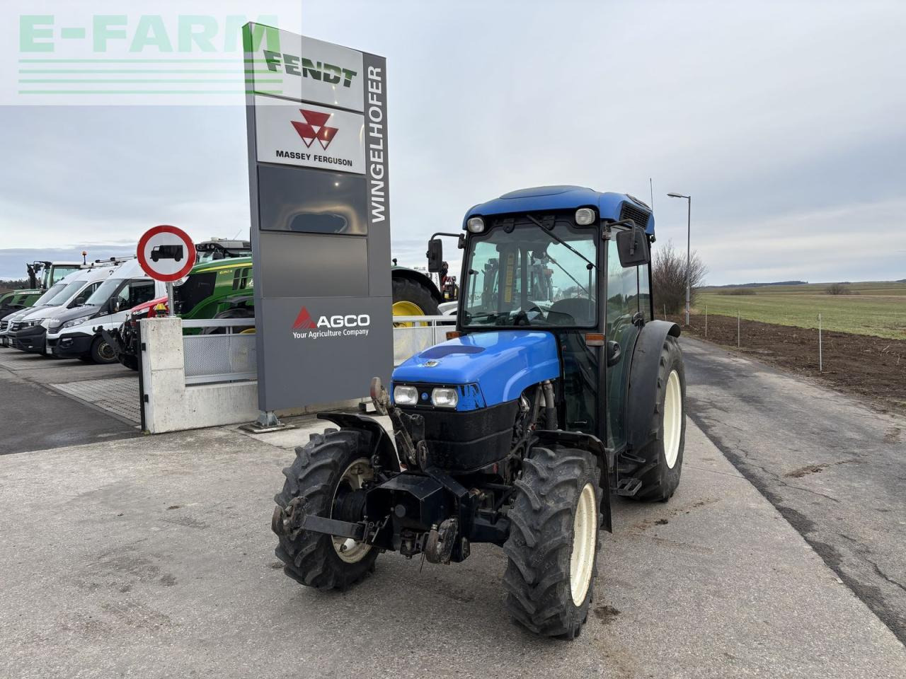New Holland tm85fa - Tractor: foto 1 New Holland tm85fa - Tractor: foto 1