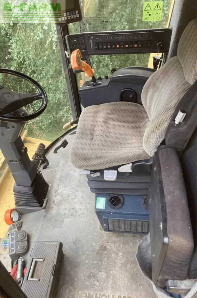 New Holland tx66 sl - Cosechadora de granos: foto 4 New Holland tx66 sl - Cosechadora de granos: foto 4