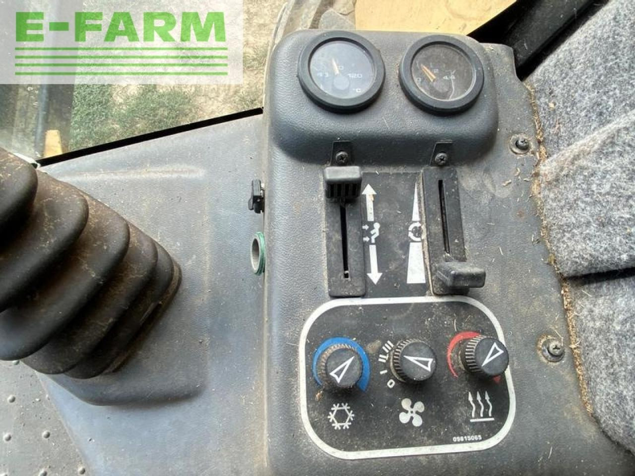 Cosechadora de granos New Holland tx68 plus: foto 32
