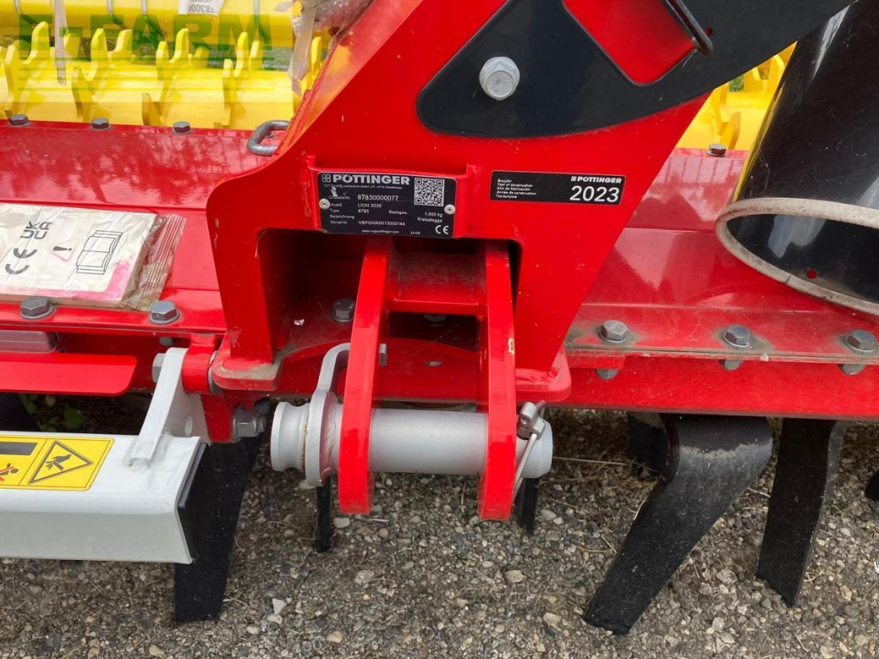Pöttinger Lion 3030 - Equipo para trabajo del suelo: foto 2 Pöttinger Lion 3030 - Equipo para trabajo del suelo: foto 2