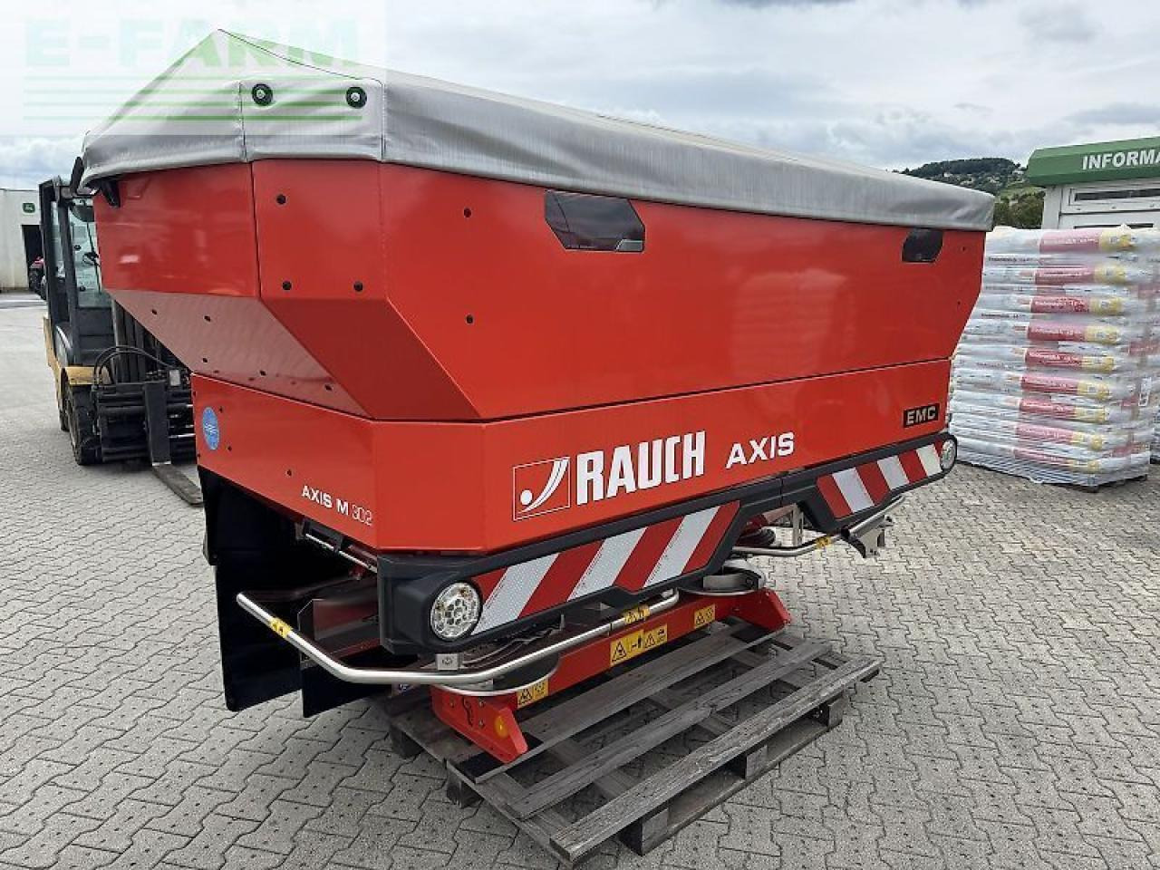Rauch m 30.2 emc+w isobus - Esparcidor de fertilizantes: foto 1 Rauch m 30.2 emc+w isobus - Esparcidor de fertilizantes: foto 1