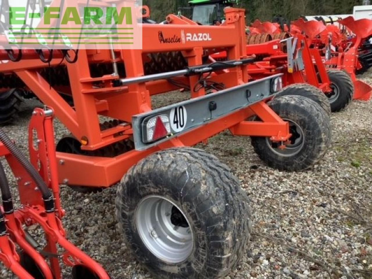 Razol toro-rvh6.20 - Combinado de siembra: foto 4 Razol toro-rvh6.20 - Combinado de siembra: foto 4