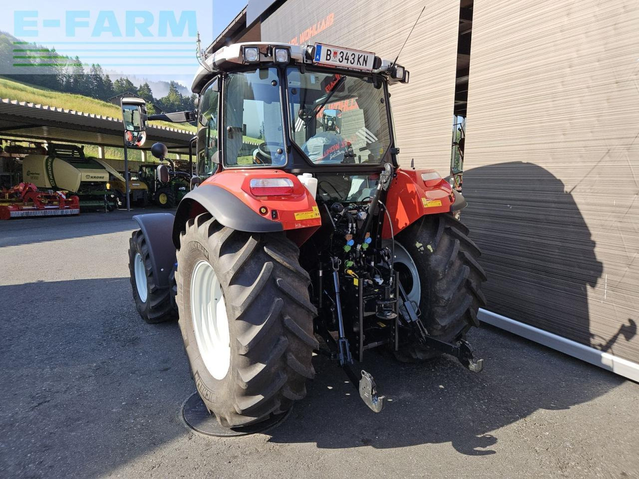 Tractor Steyr 4110 kompakt (stage v): foto 8