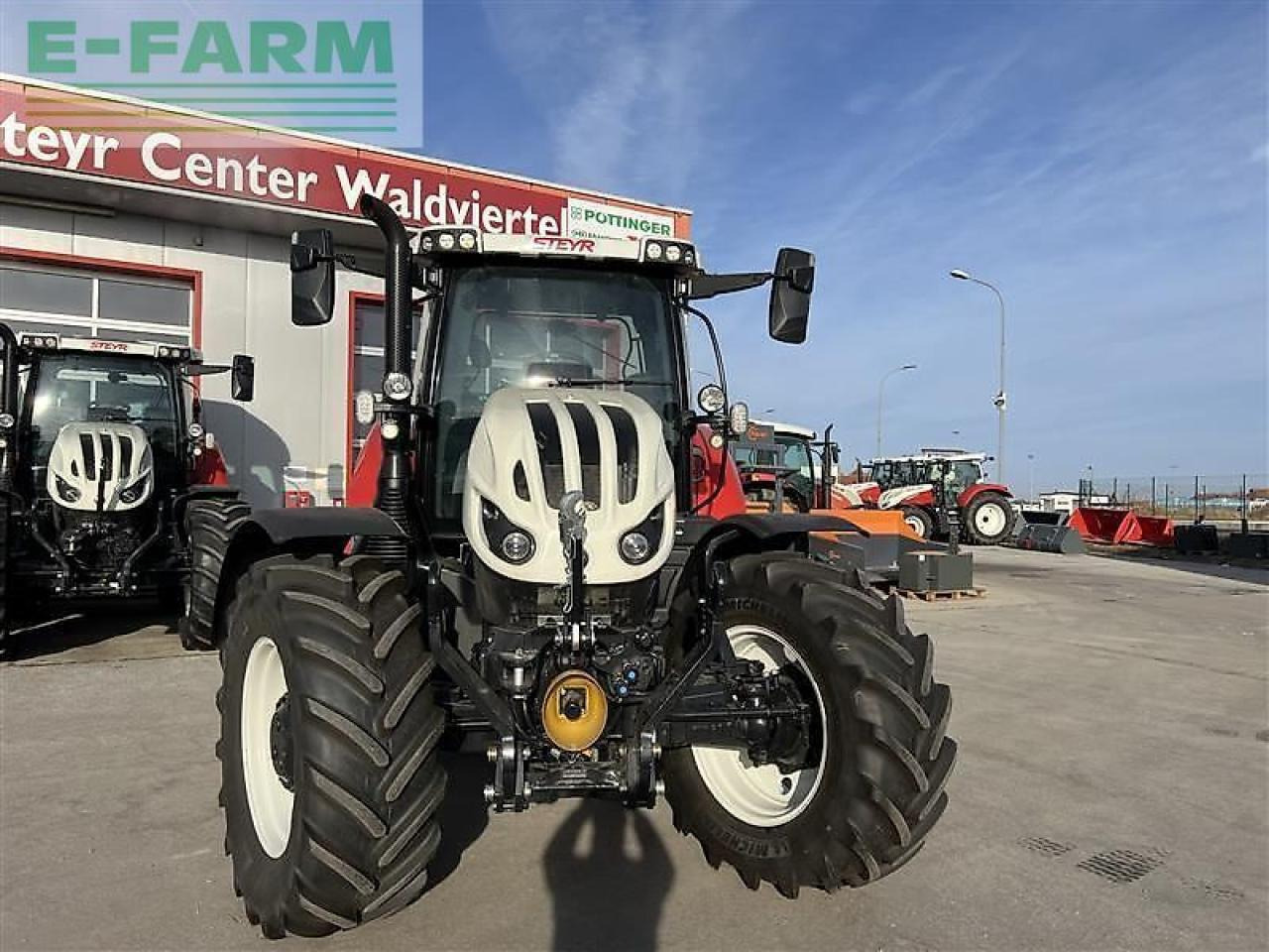 Steyr 4145 profi cvt CVT - Tractor: foto 4 Steyr 4145 profi cvt CVT - Tractor: foto 4
