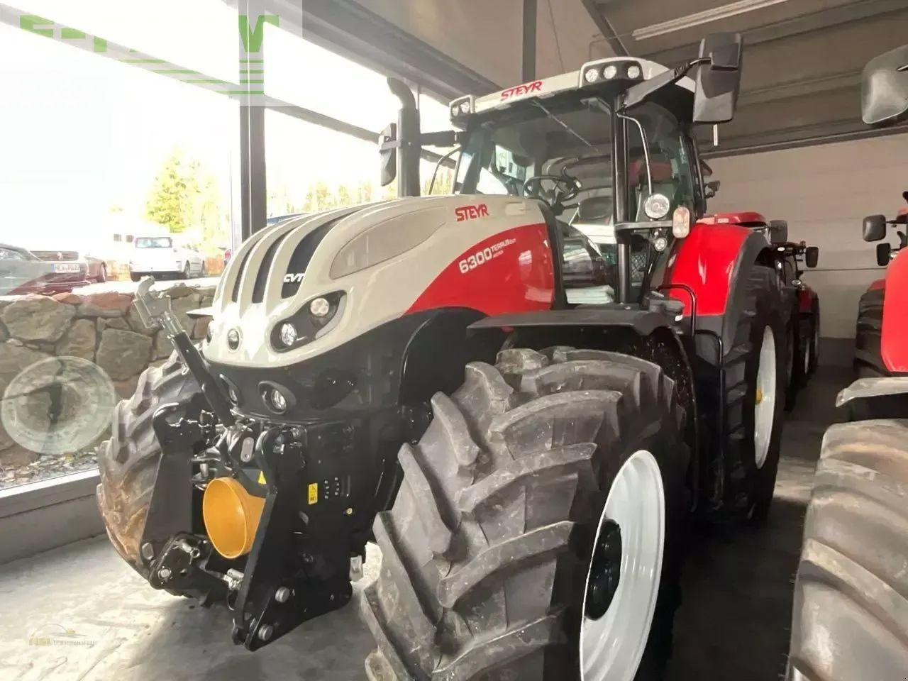 Steyr terrus 6300 cvt CVT - Tractor: foto 3 Steyr terrus 6300 cvt CVT - Tractor: foto 3