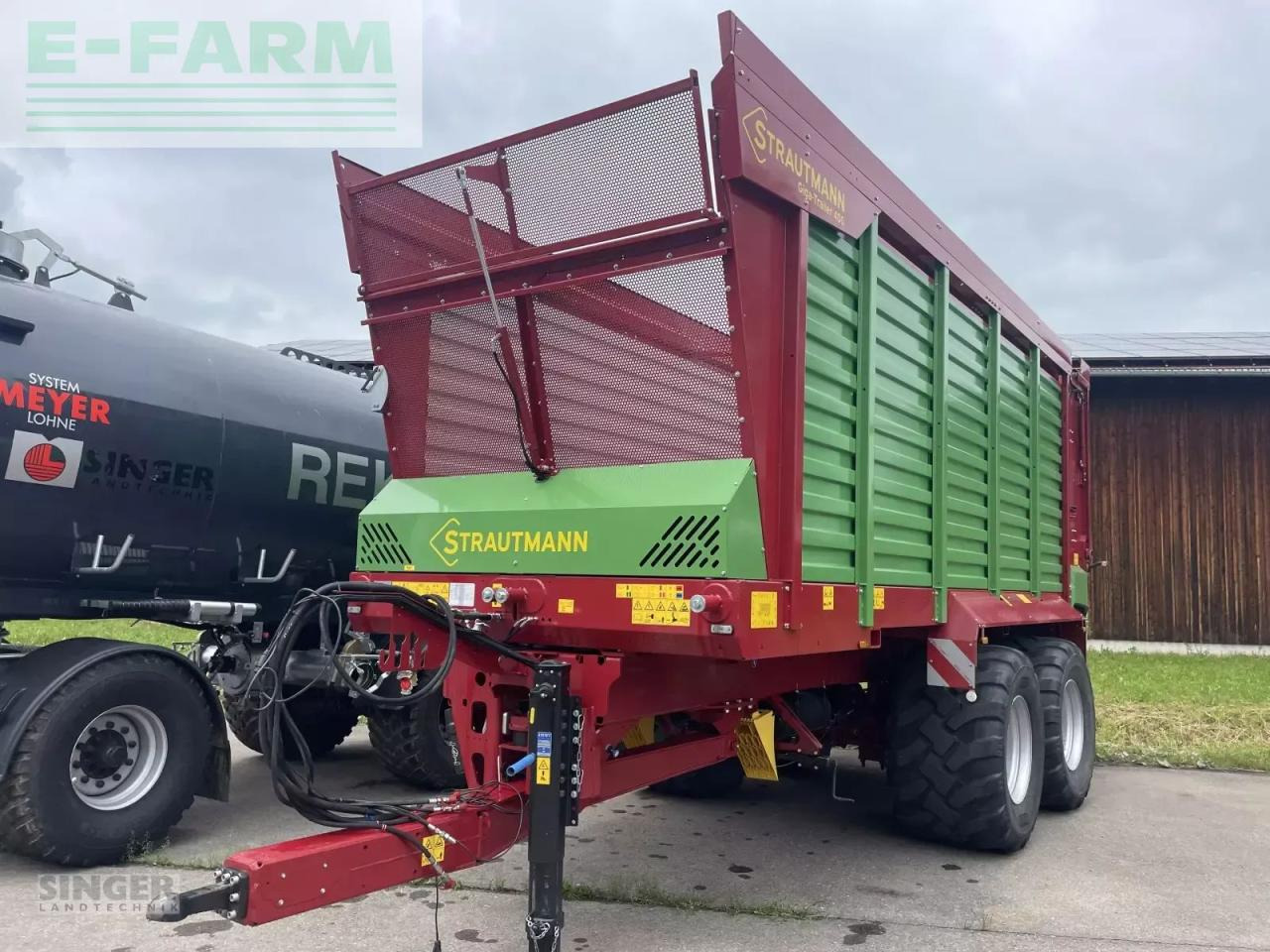 Strautmann giga-trailer 400 häckseltransport - Remolque volquete agrícola: foto 3 Strautmann giga-trailer 400 häckseltransport - Remolque volquete agrícola: foto 3
