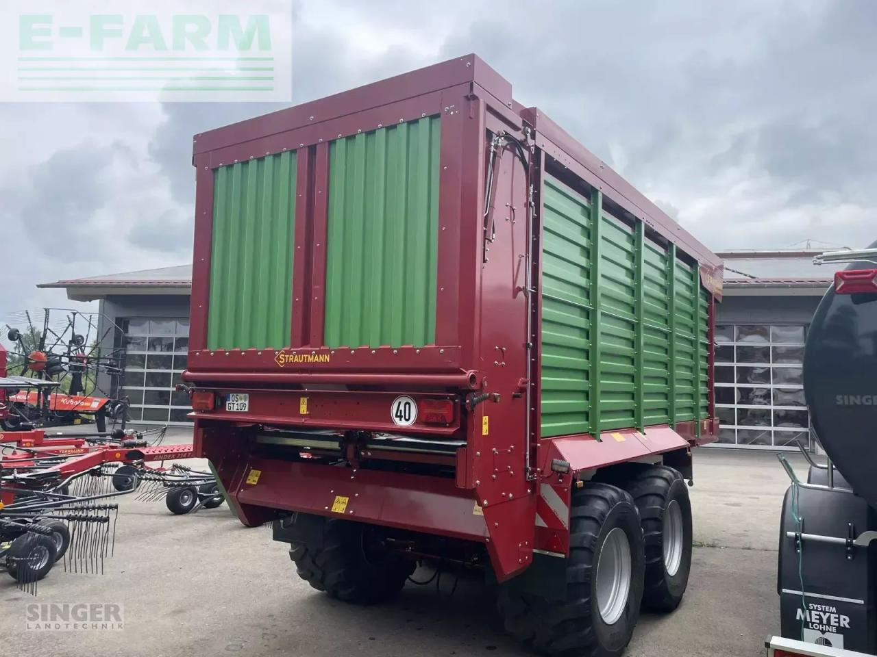 Strautmann giga-trailer 400 häckseltransport - Remolque volquete agrícola: foto 2 Strautmann giga-trailer 400 häckseltransport - Remolque volquete agrícola: foto 2