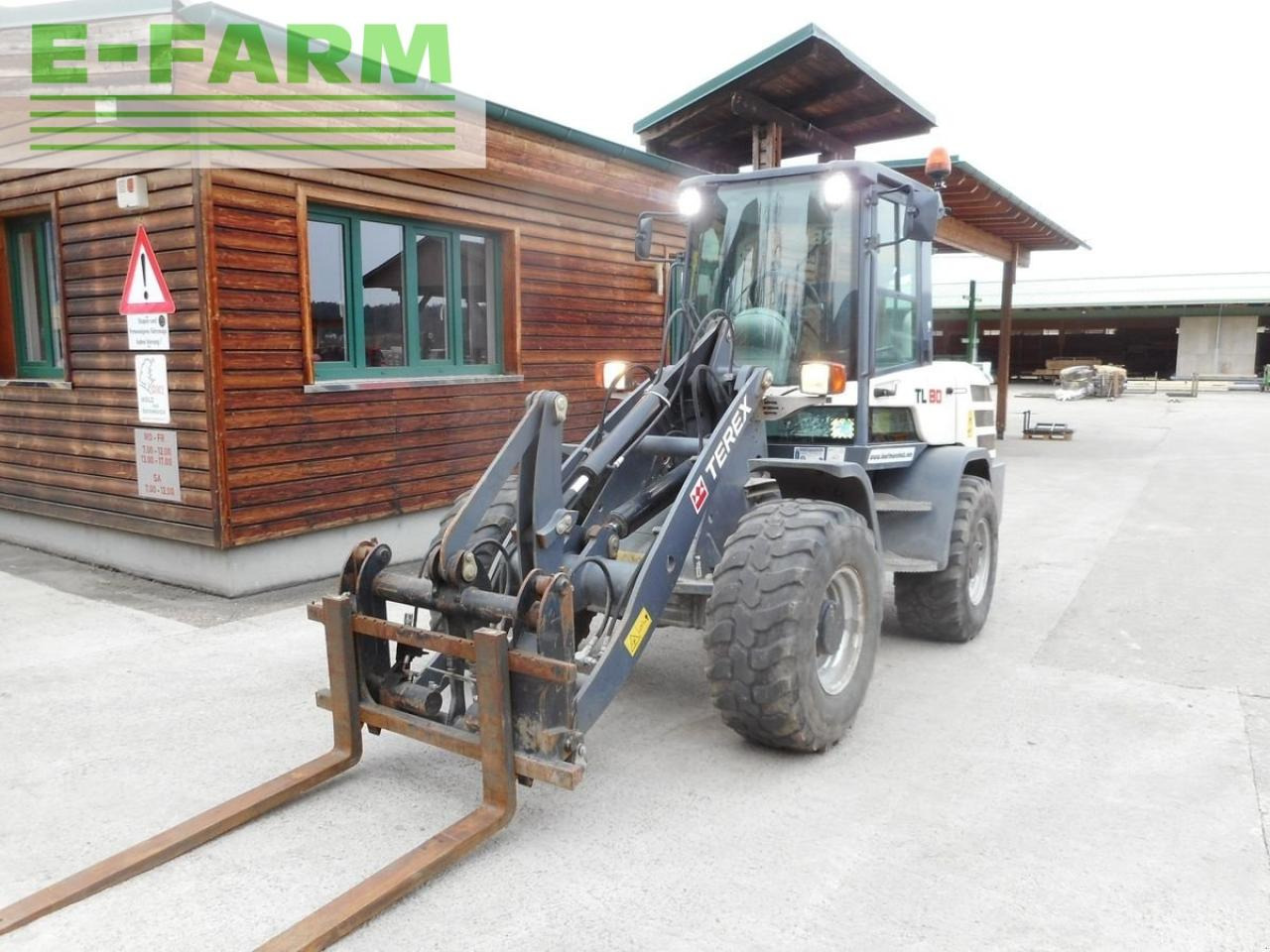 Terex tl 80 ( 5.000kg ) - Miniexcavadora: foto 2 Terex tl 80 ( 5.000kg ) - Miniexcavadora: foto 2