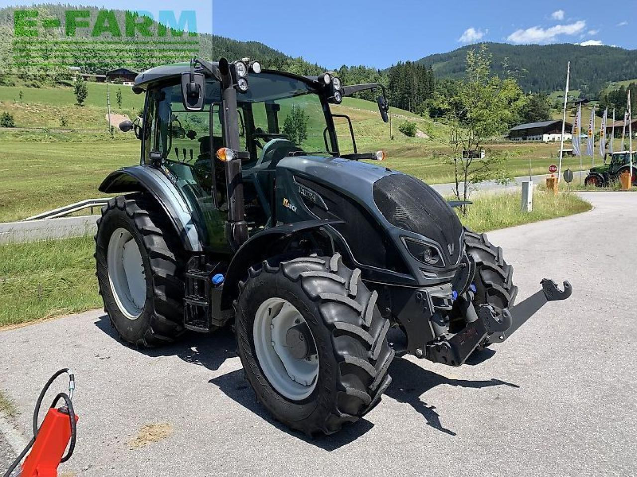 Valtra a 104 ht4 - Tractor: foto 5 Valtra a 104 ht4 - Tractor: foto 5