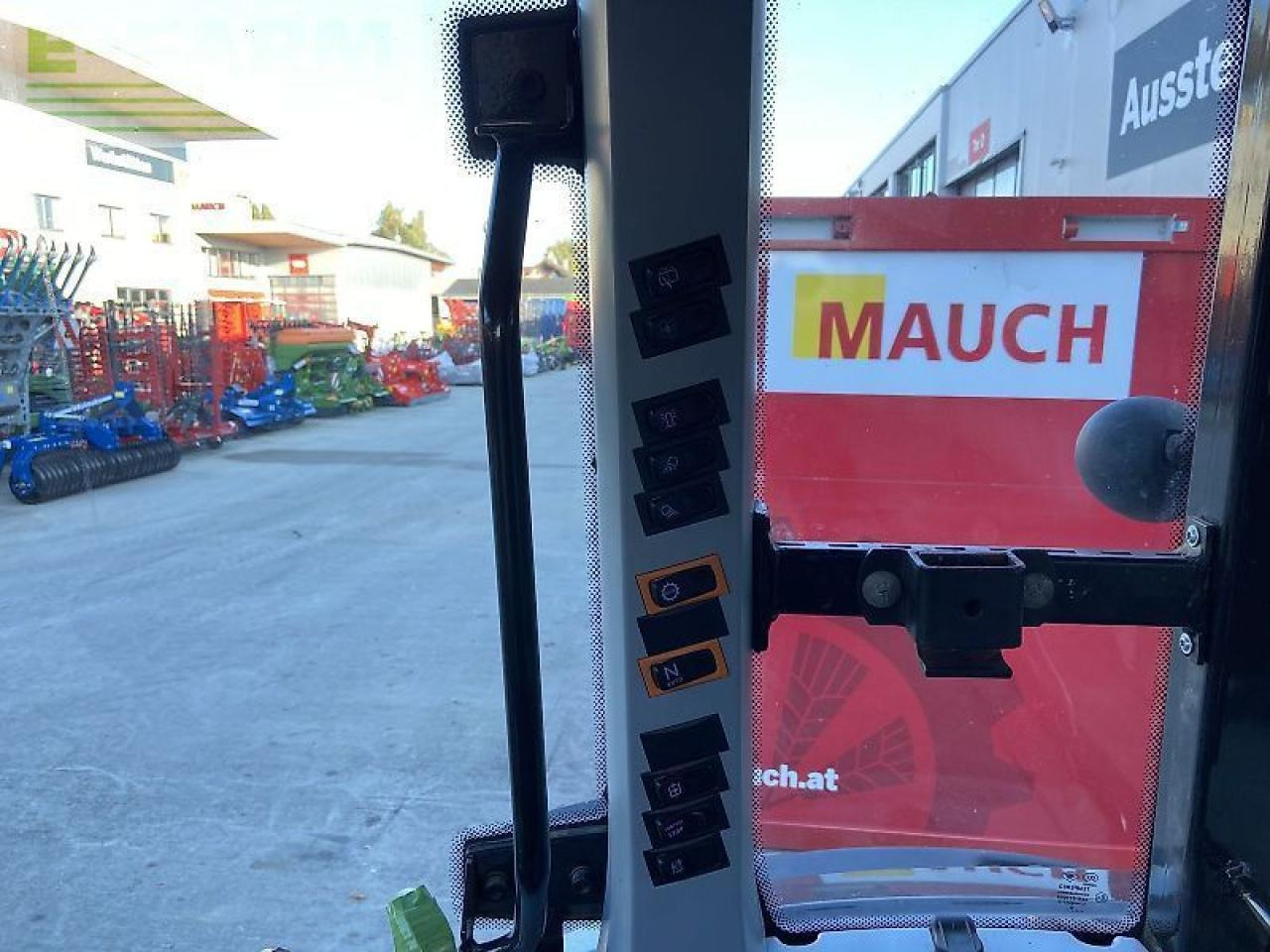 Tractor Valtra a 114: foto 12 Tractor Valtra a 114: foto 12