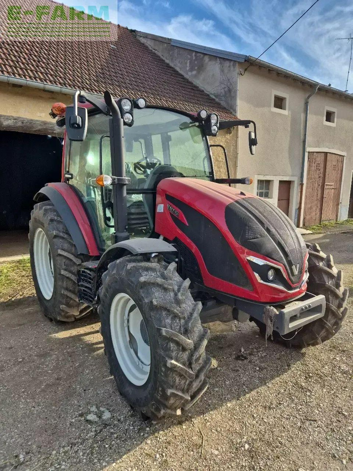 Valtra a85 - Tractor: foto 1 Valtra a85 - Tractor: foto 1