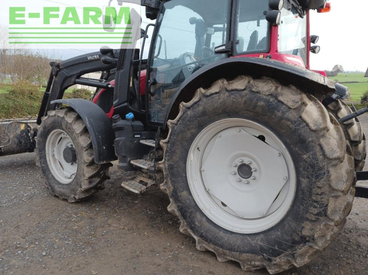 Valtra g105h - Tractor: foto 2 Valtra g105h - Tractor: foto 2