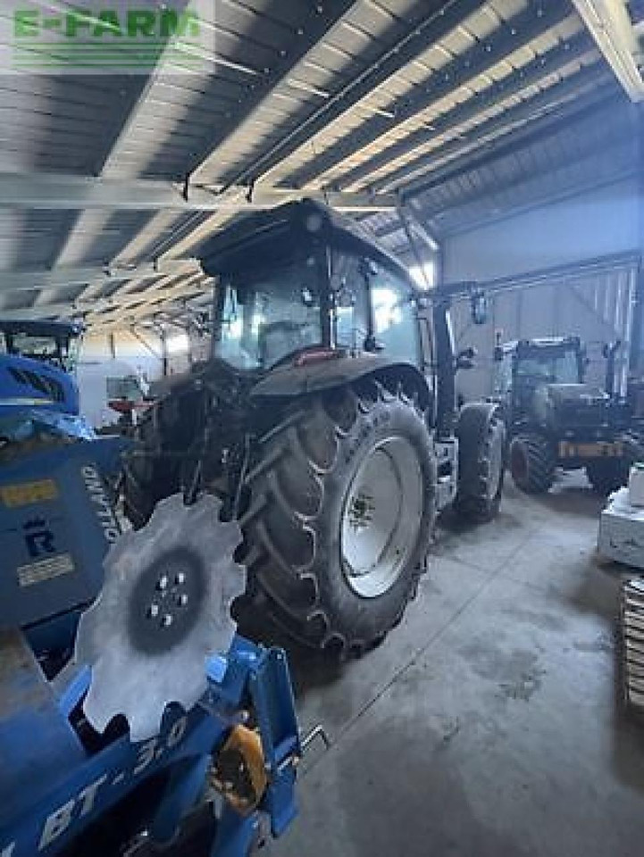 Valtra g125 - Tractor: foto 4 Valtra g125 - Tractor: foto 4