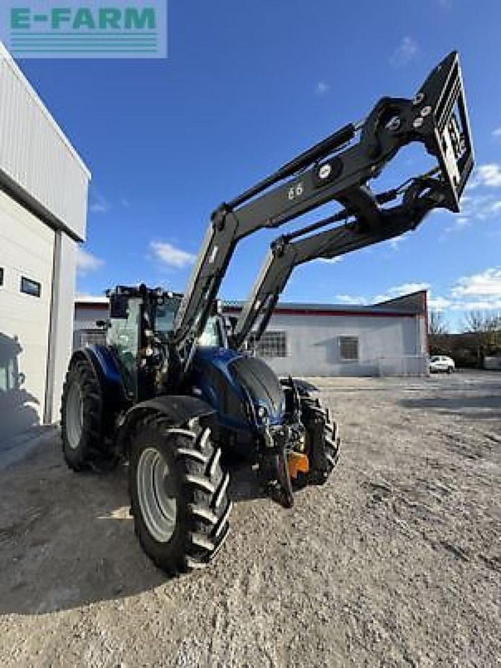 Valtra n134a - Tractor: foto 1 Valtra n134a - Tractor: foto 1