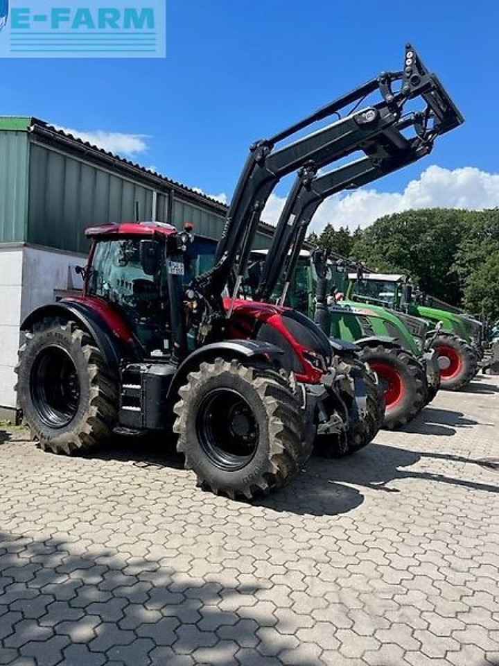 Valtra n155ea - Tractor: foto 1 Valtra n155ea - Tractor: foto 1