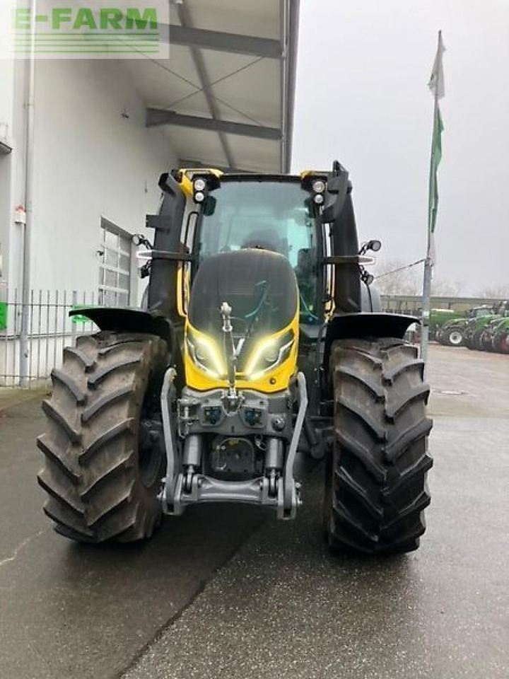 Valtra q305 - Tractor: foto 2 Valtra q305 - Tractor: foto 2