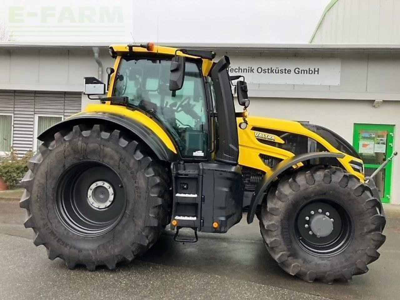 Valtra q305 - Tractor: foto 4 Valtra q305 - Tractor: foto 4