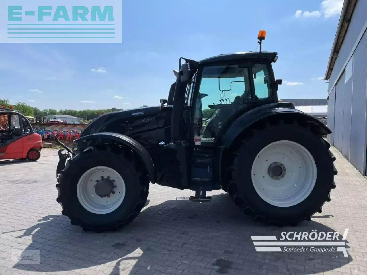 Valtra t 174 ea - Tractor: foto 4 Valtra t 174 ea - Tractor: foto 4