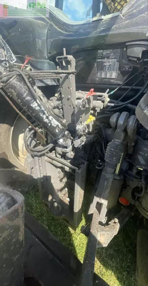 Tractor Valtra t154: foto 7
