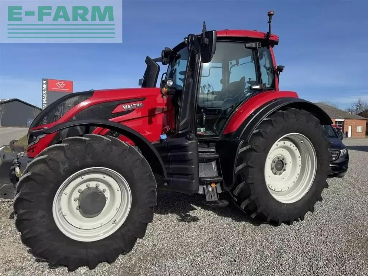 Valtra t255 activ med twin-trac vendbar købine Active - Tractor: foto 1 Valtra t255 activ med twin-trac vendbar købine Active - Tractor: foto 1