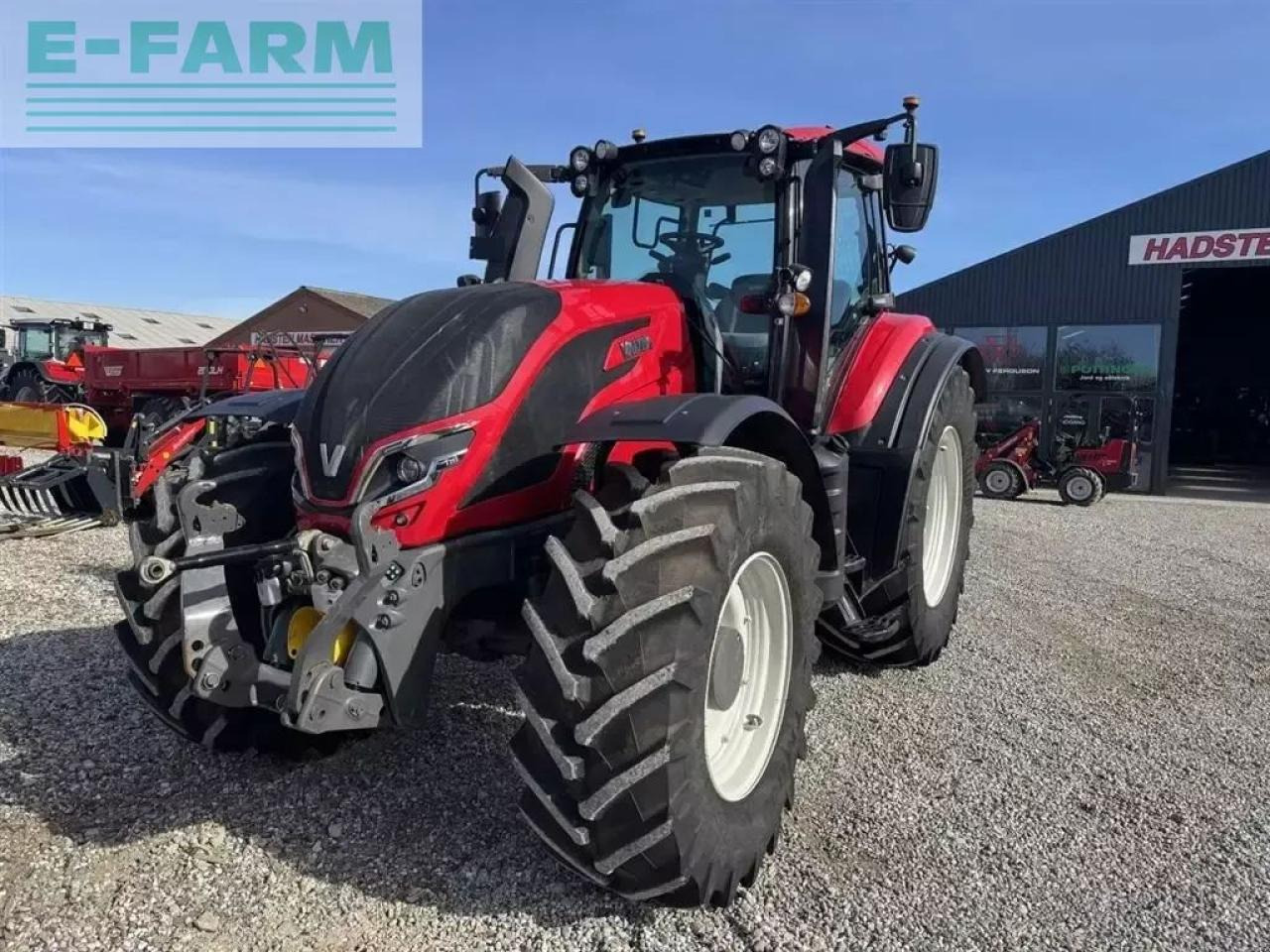 Valtra t255 activ med twin-trac vendbar købine Active - Tractor: foto 4 Valtra t255 activ med twin-trac vendbar købine Active - Tractor: foto 4