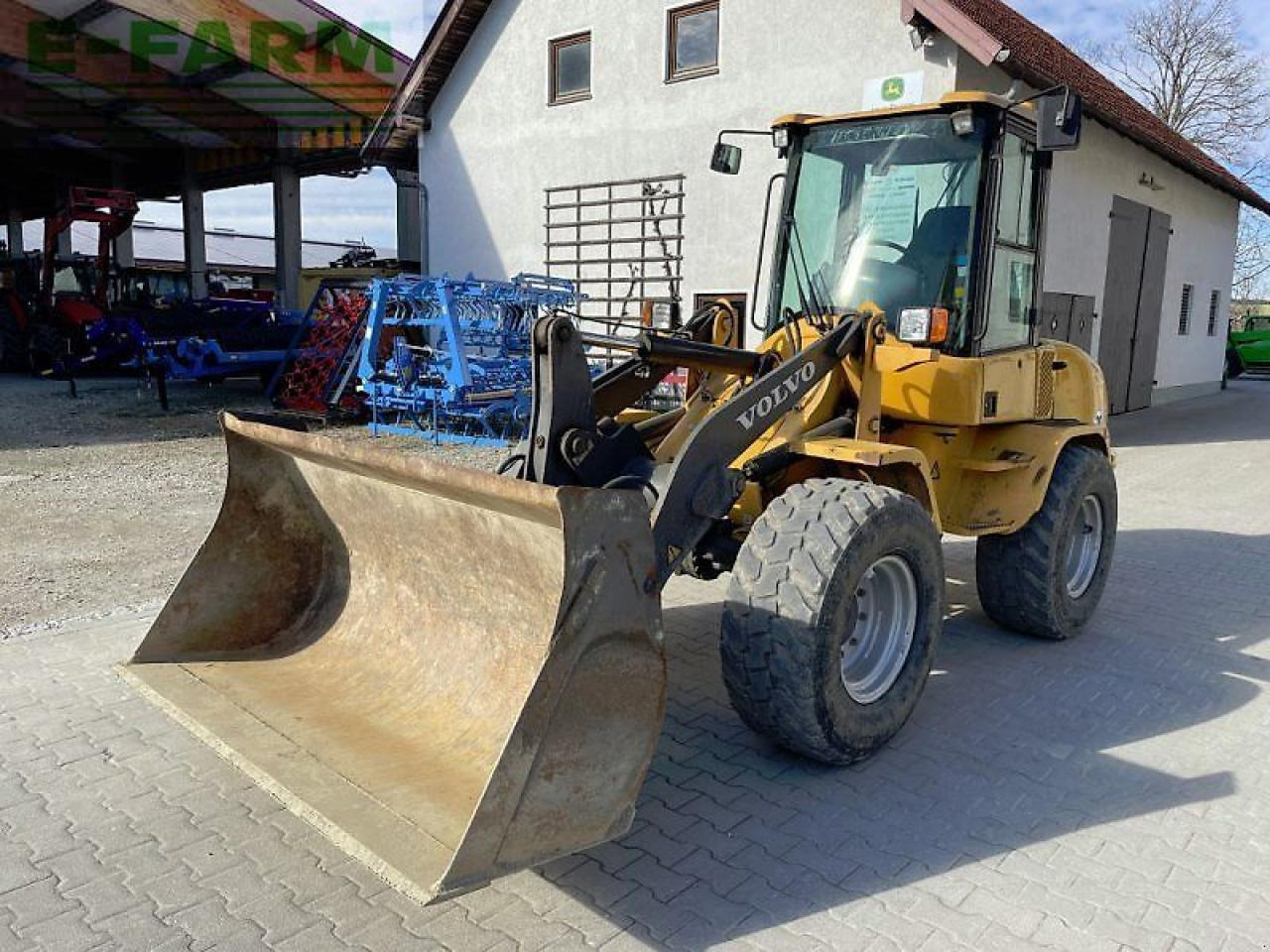 Volvo l 30b pro - Miniexcavadora: foto 1 Volvo l 30b pro - Miniexcavadora: foto 1