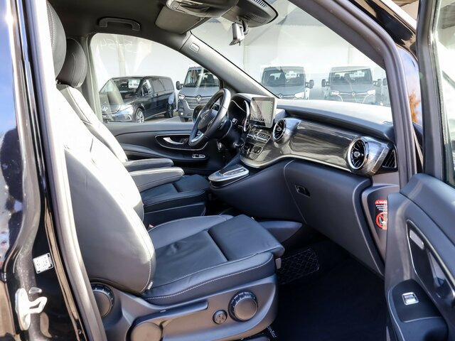 MERCEDES-BENZ EQV 300 Avantgarde Line,lang,7Sitze,2xKlima,LED... - Furgoneta de pasajeros, Furgoneta eléctrica: foto 5 MERCEDES-BENZ EQV 300 Avantgarde Line,lang,7Sitze,2xKlima,LED... - Furgoneta de pasajeros, Furgoneta eléctrica: foto 5