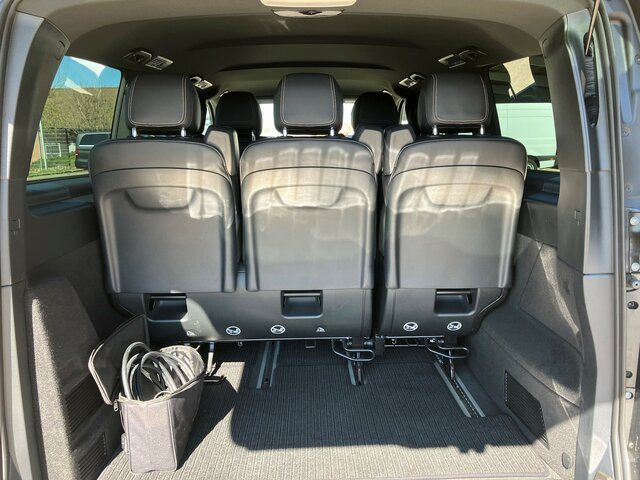 MERCEDES-BENZ EQV 300 Avantgarde Line,lang,7Sitze,Distronic - Minibús, Autobús eléctrico: foto 2 MERCEDES-BENZ EQV 300 Avantgarde Line,lang,7Sitze,Distronic - Minibús, Autobús eléctrico: foto 2