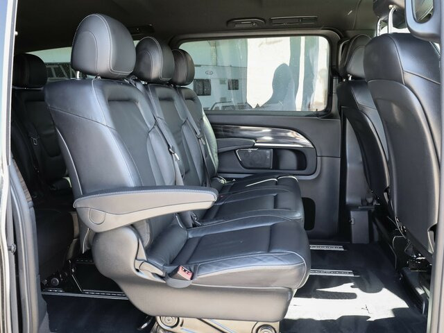 MERCEDES-BENZ EQV 300 Extralang Avantgarde,8-Sitzer,TaxiPaket... - Minibús, Autobús eléctrico: foto 4 MERCEDES-BENZ EQV 300 Extralang Avantgarde,8-Sitzer,TaxiPaket... - Minibús, Autobús eléctrico: foto 4