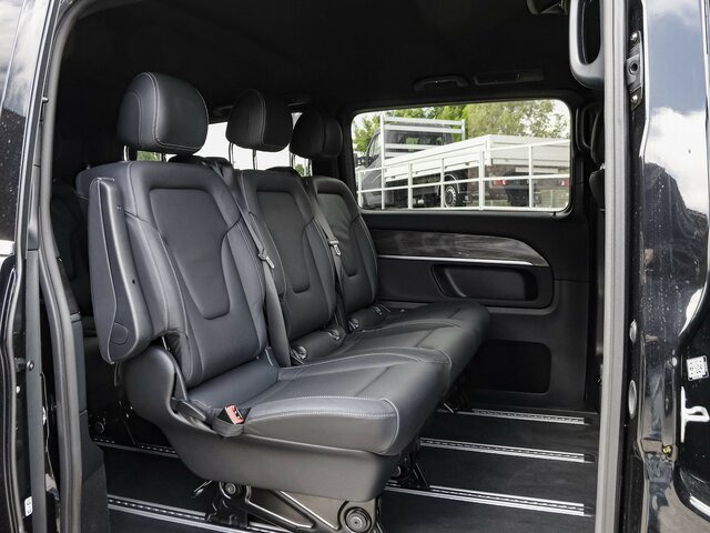 MERCEDES-BENZ EQV 300 Extralang,Avantgarde,8Sitze,2elektr.Tür - Minibús, Autobús eléctrico: foto 4 MERCEDES-BENZ EQV 300 Extralang,Avantgarde,8Sitze,2elektr.Tür - Minibús, Autobús eléctrico: foto 4