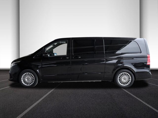 MERCEDES-BENZ EQV 300 Extralang,Rollstulrampe,2xel.Schiebetür - Furgoneta de pasajeros, Furgoneta eléctrica: foto 5 MERCEDES-BENZ EQV 300 Extralang,Rollstulrampe,2xel.Schiebetür - Furgoneta de pasajeros, Furgoneta eléctrica: foto 5