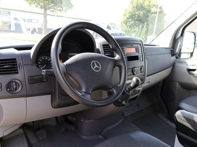 MERCEDES-BENZ Sprinter 316CDI DOKA,Allrad,AHK,TCO,Standhzg. - Furgoneta con lona, Furgoneta combi: foto 4 MERCEDES-BENZ Sprinter 316CDI DOKA,Allrad,AHK,TCO,Standhzg. - Furgoneta con lona, Furgoneta combi: foto 4