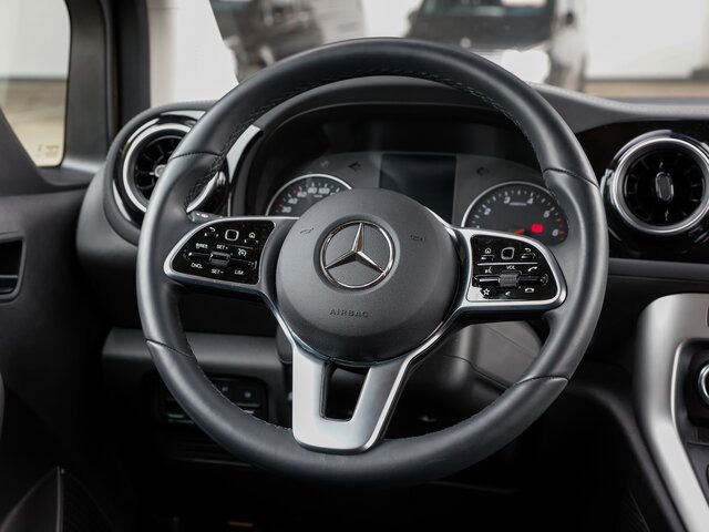 MERCEDES-BENZ T 180 Progressive,MBUX,LED,Navi,Kamera,Tempomat - Furgoneta de pasajeros: foto 5 MERCEDES-BENZ T 180 Progressive,MBUX,LED,Navi,Kamera,Tempomat - Furgoneta de pasajeros: foto 5