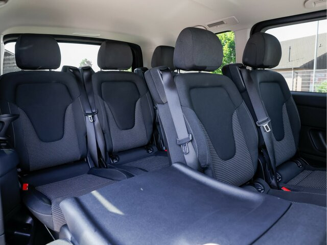 MERCEDES-BENZ V 220 d STYLE kompakt,8Sitzer,Standheizung,AHK - Minibús, Furgoneta de pasajeros: foto 3 MERCEDES-BENZ V 220 d STYLE kompakt,8Sitzer,Standheizung,AHK - Minibús, Furgoneta de pasajeros: foto 3