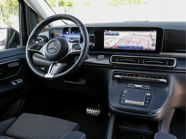 MERCEDES-BENZ V 220 d STYLE kompakt,8Sitzer,Standheizung,AHK - Minibús, Furgoneta de pasajeros: foto 4 MERCEDES-BENZ V 220 d STYLE kompakt,8Sitzer,Standheizung,AHK - Minibús, Furgoneta de pasajeros: foto 4