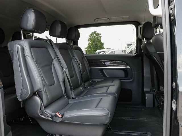 MERCEDES-BENZ V 300 Avantgarde Extralang,2xSchiebetür elektr. - Furgoneta de pasajeros: foto 4 MERCEDES-BENZ V 300 Avantgarde Extralang,2xSchiebetür elektr. - Furgoneta de pasajeros: foto 4