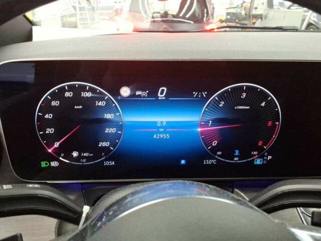 Furgoneta de pasajeros MERCEDES-BENZ V 300 Avantgarde Extralang,2xSchiebetür elektr....: foto 6 Furgoneta de pasajeros MERCEDES-BENZ V 300 Avantgarde Extralang,2xSchiebetür elektr....: foto 6