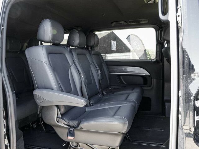 MERCEDES-BENZ V 300 Avantgarde Extralang,Allrad,2Schiebetüren - Minibús, Furgoneta de pasajeros: foto 4 MERCEDES-BENZ V 300 Avantgarde Extralang,Allrad,2Schiebetüren - Minibús, Furgoneta de pasajeros: foto 4