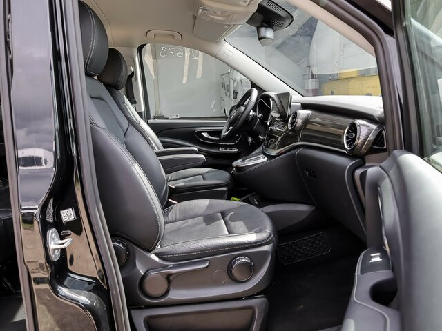 MERCEDES-BENZ V 300 Avantgarde,Extralang,Allrad,2elSchiebetür - Minibús, Furgoneta de pasajeros: foto 5 MERCEDES-BENZ V 300 Avantgarde,Extralang,Allrad,2elSchiebetür - Minibús, Furgoneta de pasajeros: foto 5