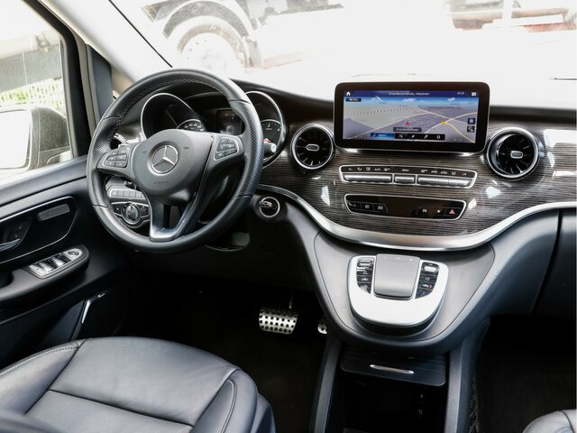 MERCEDES-BENZ V 300 Edition Extralang,2Schiebetür el.,8Sitzer - Minibús, Furgoneta de pasajeros: foto 4 MERCEDES-BENZ V 300 Edition Extralang,2Schiebetür el.,8Sitzer - Minibús, Furgoneta de pasajeros: foto 4