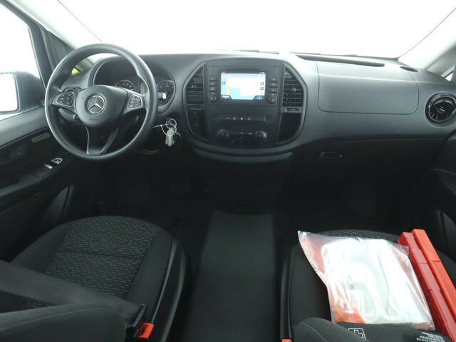 MERCEDES-BENZ Vito 114 TourerPro,Extralang,8Sitzer,Automatik... - Furgoneta de pasajeros: foto 2 MERCEDES-BENZ Vito 114 TourerPro,Extralang,8Sitzer,Automatik... - Furgoneta de pasajeros: foto 2